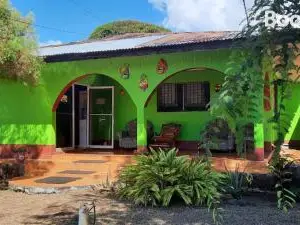 Hospedaje Tropical Dreams