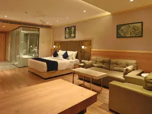 Hiland Hotel
