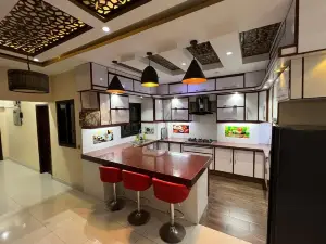 Avaron | 3 Bedroom Executive Apartment