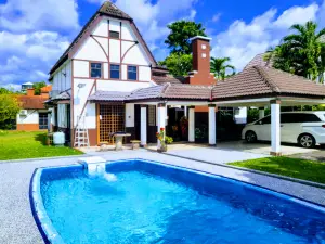 Afarmosa Comfy Villa, Perfect for Family Gateway