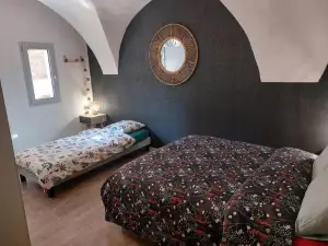 L'Inattendu Vue Imprenable,Clim,Parking Avec Borne de Recharge, ménage Inclus