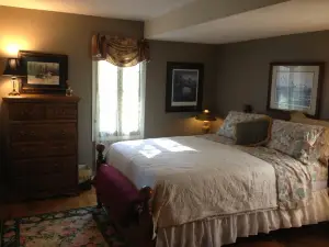 Cozy Lake Winnebago Cottage: Shallow Sandy Shore, Close to Eaa & Packers Games