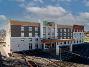 Holiday Inn Express & Suites Hollister