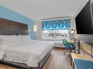 Tru by Hilton Janesville