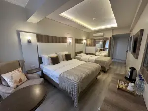 Line Suite Hotel