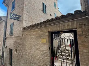 라 디모라 델 보르고