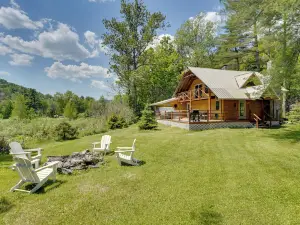 Killington Area Escape w/ Deck, Views & Hot Tub!
