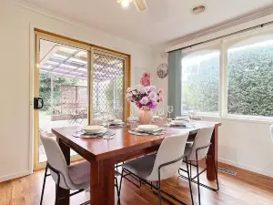 Lucerne Escape/12min to Beach/4Bedroom/Workplace