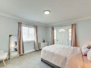 Furnished Patio! South Central Home 14 Mi to Dtla