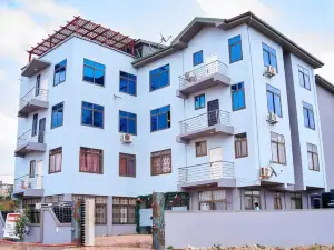 Thy Favour Hotel