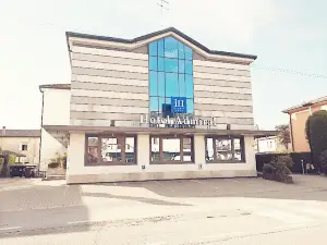 โรงแรมไอเอช ปาโดวา แอดมิรัล