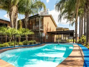 Cattlemans Country Motor Inn & Serviced Apartments