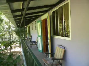 Bungalow Hotel Lakou Breda