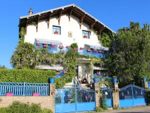 Chambres d'Hotes la Maison Bleue