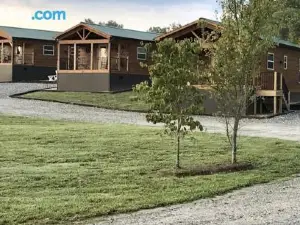 Pet Friendly, Peaceful Cabin Near Wineries,