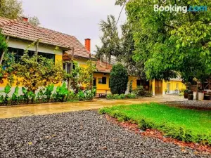 Kis-Tisza Apartmanhazak Tokaj- Hegyalja