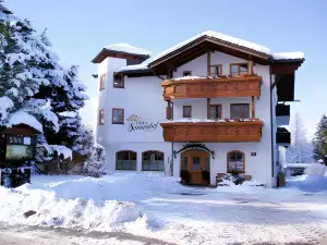 Hotel Sonnenhof - Bed & Breakfast & Appartements