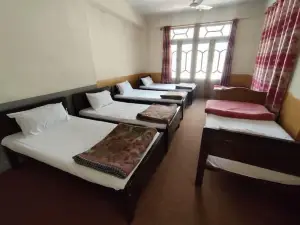 Baba Hotel & Restaurant Chitral