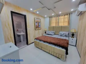 Bahria Town Lahore - Next Inn Cozy Apartment for Your Stay 501