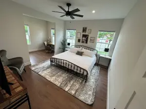 Completely remodeled getaway! Walking distance to beach, restaurants and bars