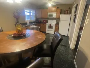 Villa in Eureka 1- mile to Hidden Valley & Six Flags