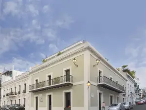 Decanter Hotel