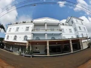 Tam Chau Luxury Hotel