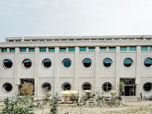 シロデザイン＆ブティックホステル