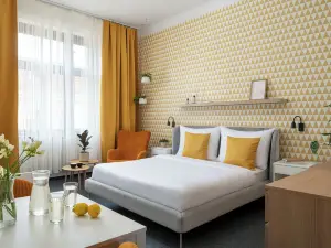 Riverside Hotel by Goodnite cz