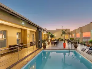 盧薩卡省Protea塔樓酒店