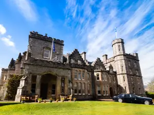 โรงแรมอินเวอร์โลชี คาสเทิล