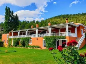 Hospedium Hotel Val de Pinares