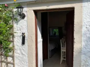 Whitestone Cottage