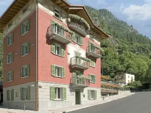 AR Mountains Lodge Villachiara