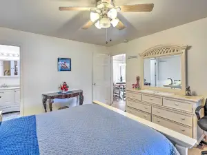 Casa Grande Getaway w/ Access to Golf Course!