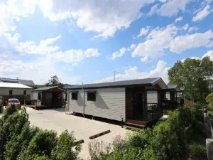 Kenilworth Country Cabins
