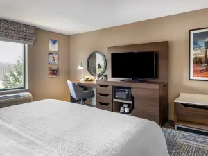Hampton Inn Greenfield