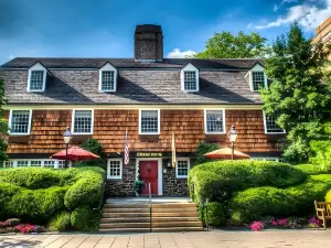 Nassau Inn