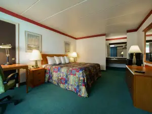 Loyalty Inn Maryville