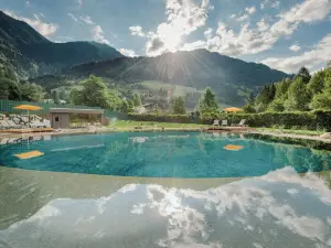 Hotel Norica - Thermenhotels Gastein Mit Dem Bademantel Direkt in Die Therme