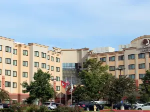 本頓維爾希爾頓逸林套房飯店