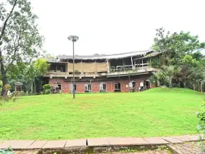 Bamboo and Bricks Resort, Panshet