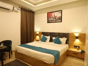 Radha Bihari Nikunj Inn & Restaurant