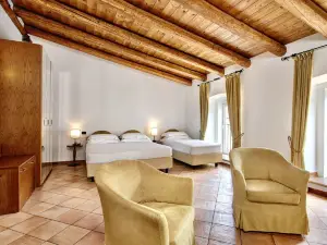 เรสซิเดนซ์ ซานจุสโต