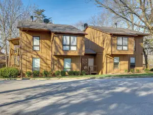 Lake Cumberland Resort Condo w/ Direct Lake Access