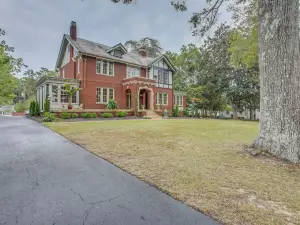 Family Laurinburg Home w/ Private Yard & BBQ