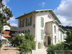 La Villa Roseraie , Hôtel Familial Ouvert Toute L Annee