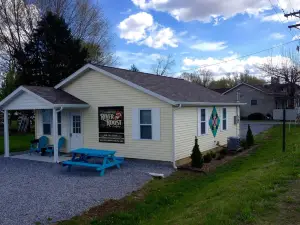 Walking Distance To Marina in Historic Golconda