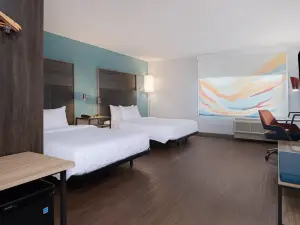 Tru by Hilton Miramar