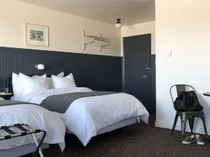 The Bayview Motel - Fort Frances, on - Lakeside Motel